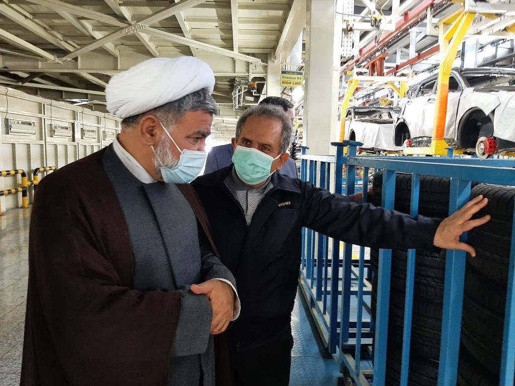 نماینده رباط کریم و بهارستان در مجلس: ضرورت واگذاری خودروسازی‌های دولتی به بخش خصوصی